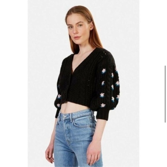 For Love & Lemons Savannah Cropped Cardigan Sweater Flowers Black Medium Puff - Picture 4 of 9